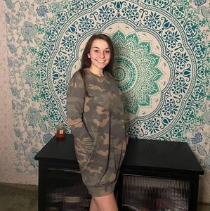 T-shirt dress w/pockets